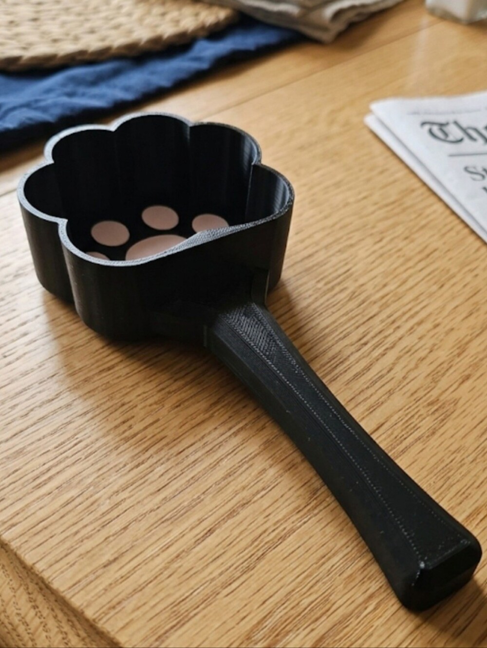 Black Paw-Shaped Dog Waste Scoop
